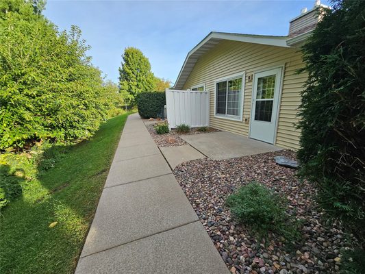 3330 S Robin Meadows Lane Eau Claire WI 54701