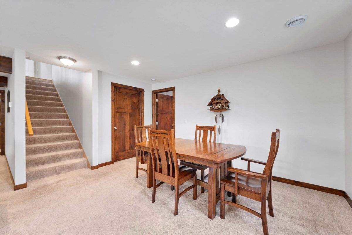 4274 Mill Ridge Circle, Eau Claire WI 54703 - Residential house for sale - MLS #1602413 - image33