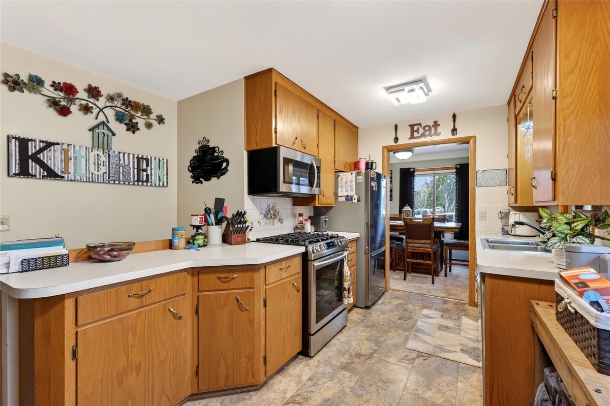 1415 Duke Street, Rice Lake, WI — photo 6
