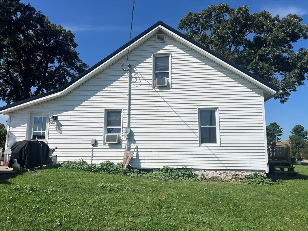 14207 Holmes Road, Hixton WI 54635 - Farm house for sale - MLS #1604847 - image8