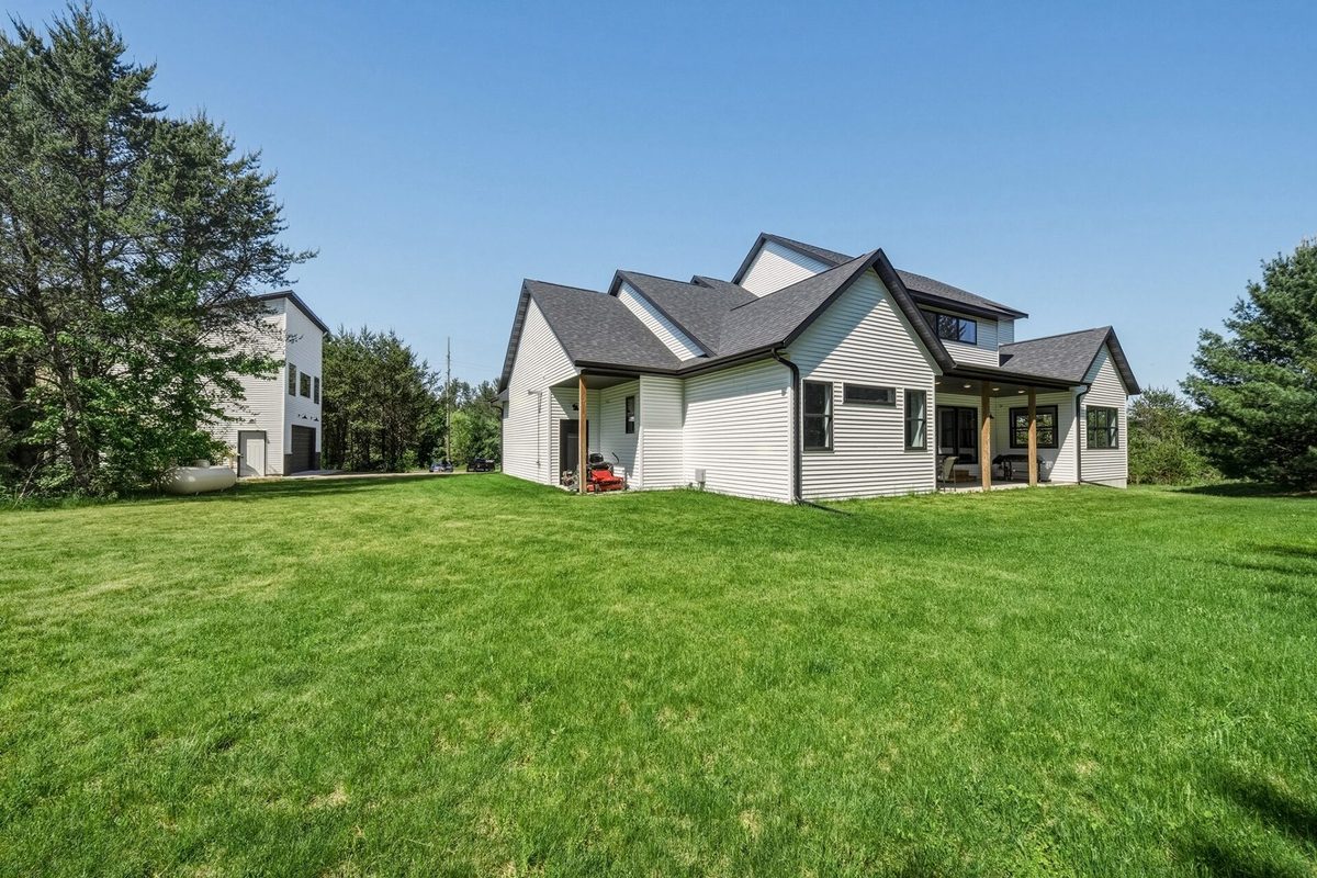 10081 9 Mile Creek Road, Fall Creek WI 54742 - Residential house for sale - MLS #1601601 - image47
