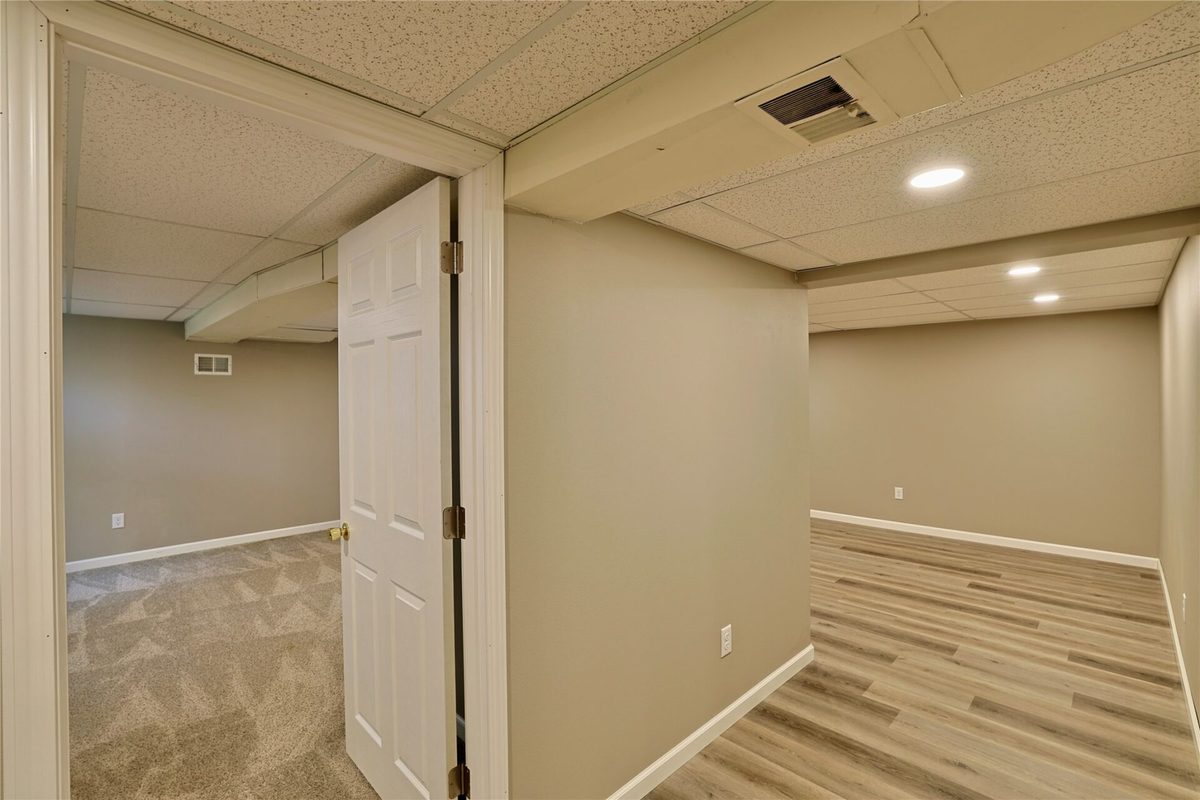 3045 Wedgewood Avenue, Eau Claire WI 54703 - Residential house for sale - MLS #1604462 - image35