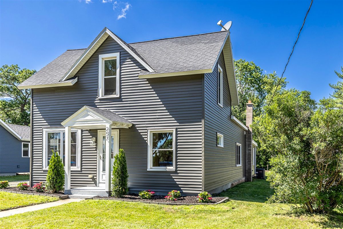 257 Madison Street, Black River Falls WI 54615 - Residential house for sale - MLS #1602237 - image2