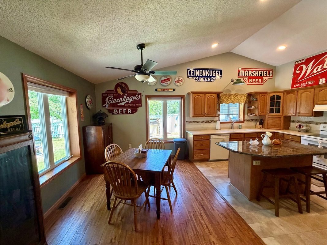 1432 Perry Street, Chippewa Falls WI 54729 - Residential house for sale - MLS #1603824 - image8