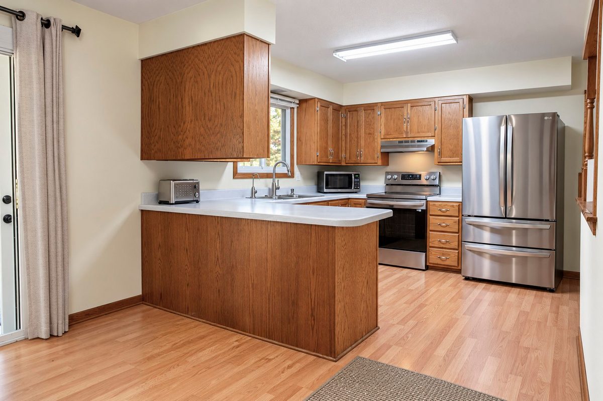 1800 White Oak Drive, Eau Claire WI 54703 - Residential house for sale - MLS #1605549 - image3