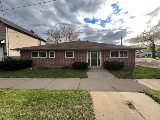 512 Bay Street Chippewa Falls WI 54729