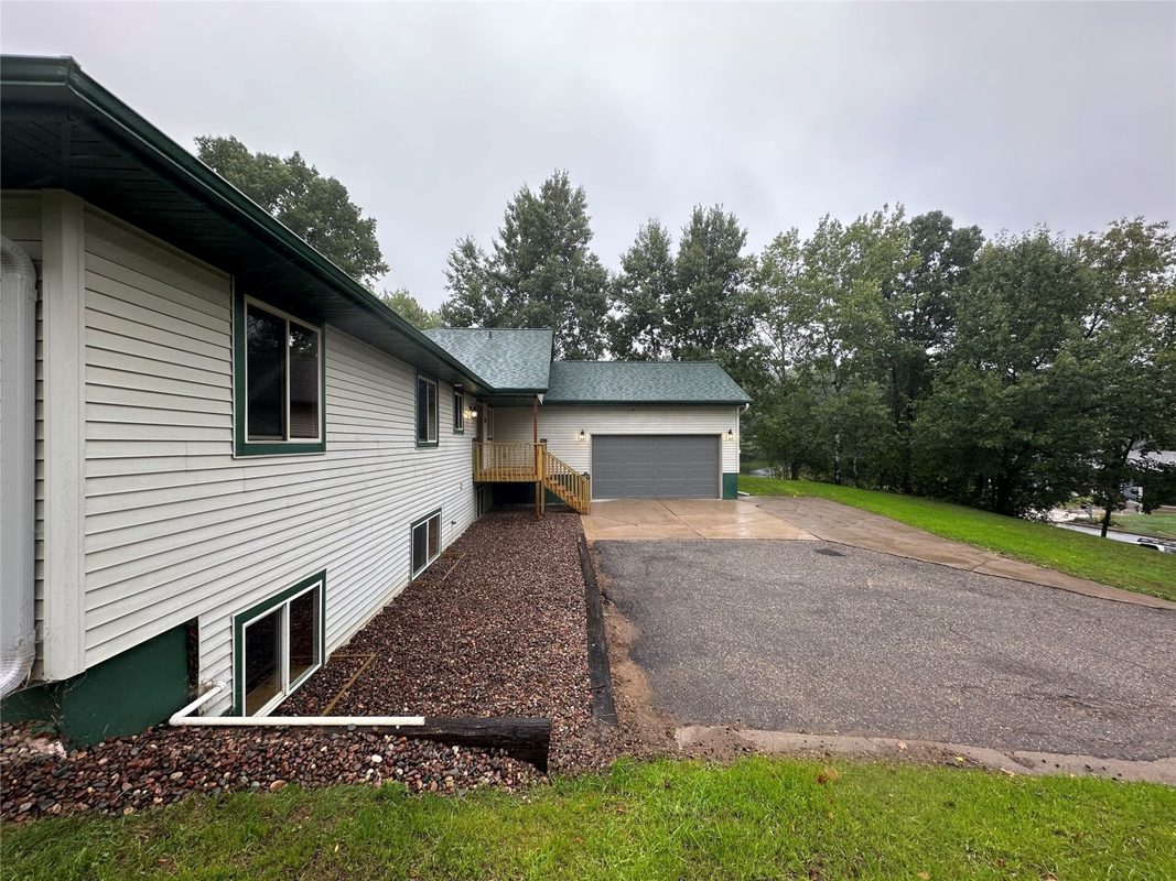 2610 Mont Claire Road, Eau Claire WI 54703 - Residential house for sale - MLS #1605294 - image47