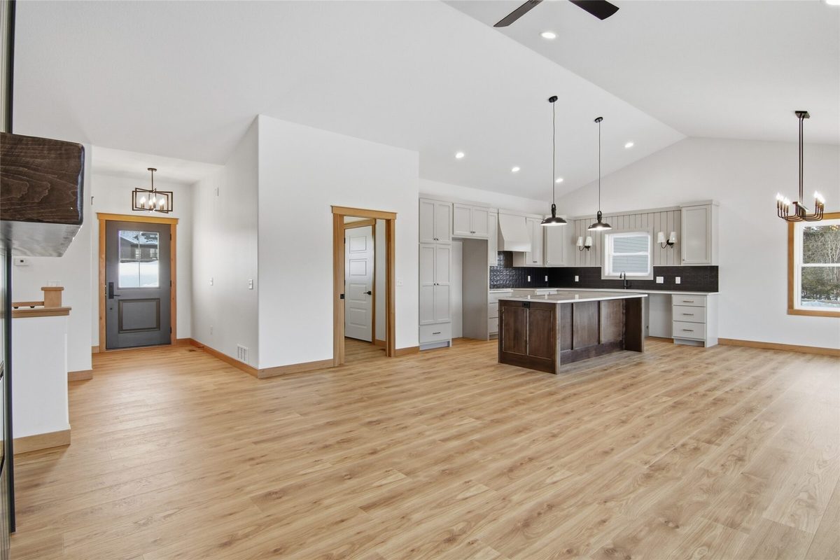 1921 Willow Creek Parkway, Chippewa Falls WI 54729 - Residential house for sale - MLS #1604735 - image3