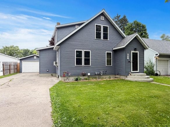 611 Eau Claire Street, Rice Lake WI 54868 - Residential house for sale - MLS #1602734 - image1