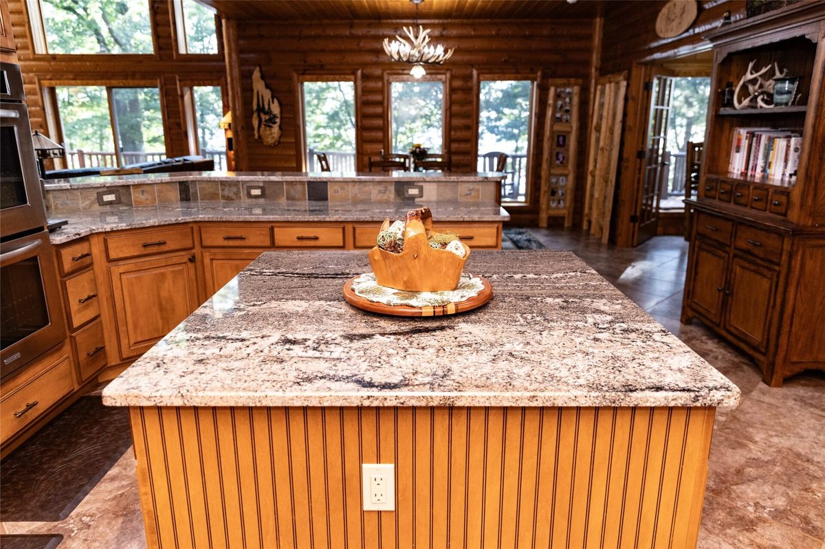 W5405 Park Place, Spooner, WI