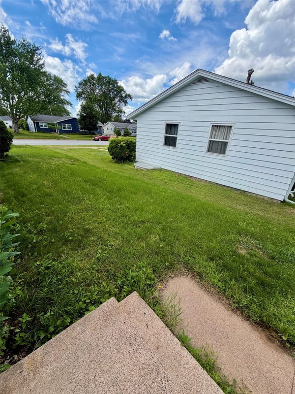 650-652 MacArthur Avenue, Eau Claire WI 54701 - ResidentialIncome house for sale - MLS #1604357 - image8