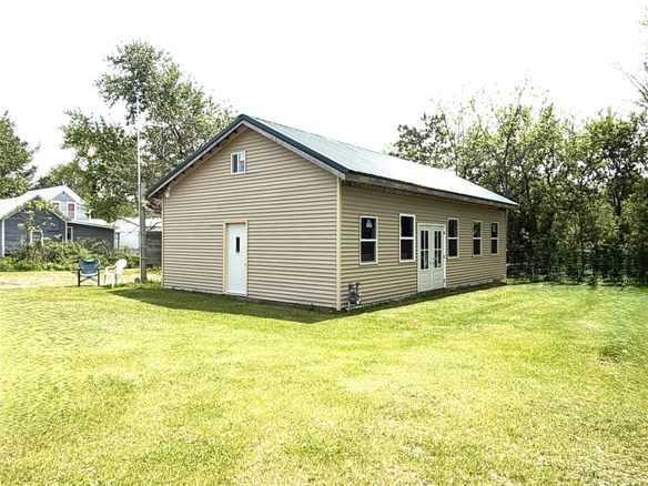 W11461 Carter Street, Humbird WI 54746 - Residential house for sale - MLS #1601446 - image1