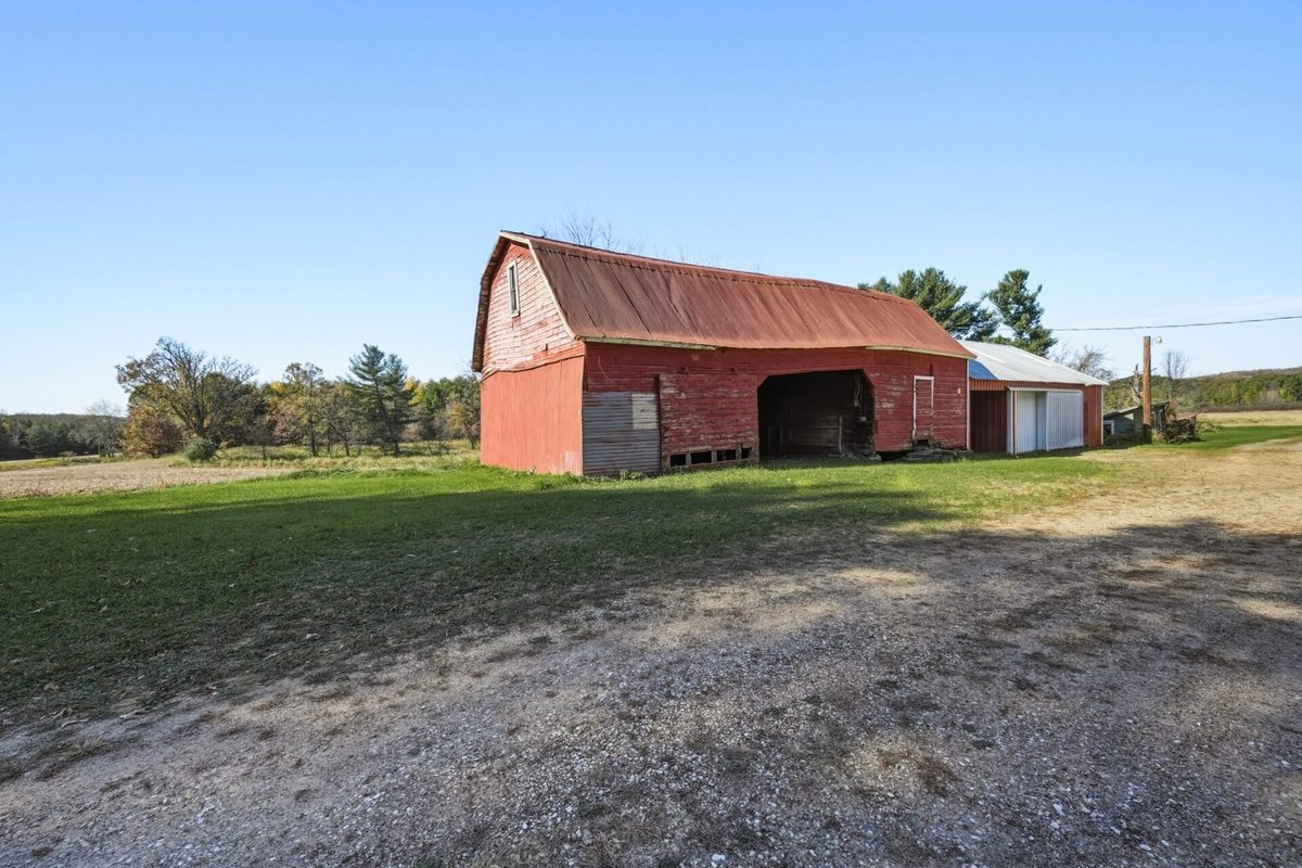 W14170 County Road B, Fairchild WI 54741 - Residential house for sale - MLS #1606079 - image9