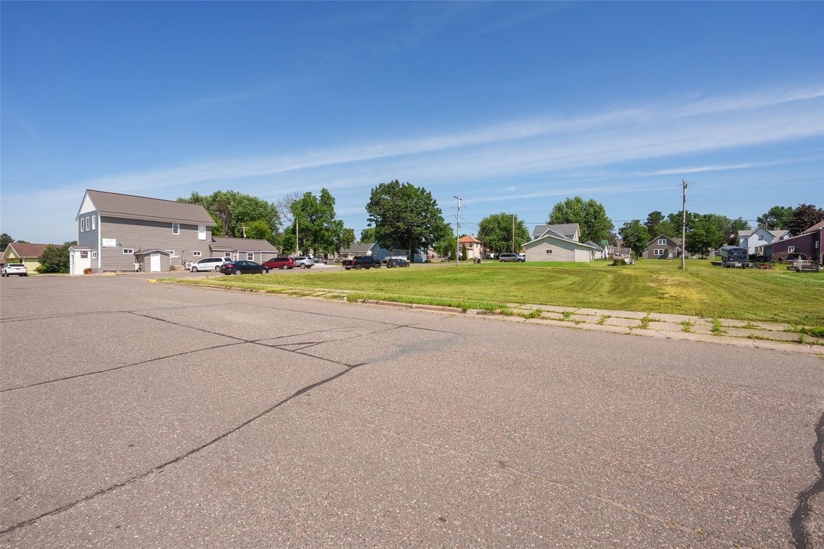 205 1st Avenue, Stanley WI 54768 - Land house for sale - MLS #1603208 - image2