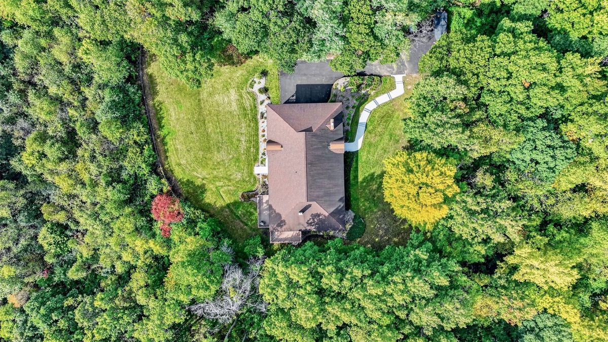 E445 Woodridge Drive, Eau Claire WI 54701 - Residential house for sale - MLS #1605347 - image47