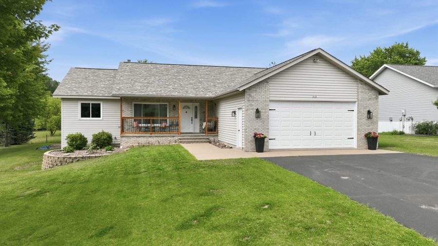 312 Country Lane