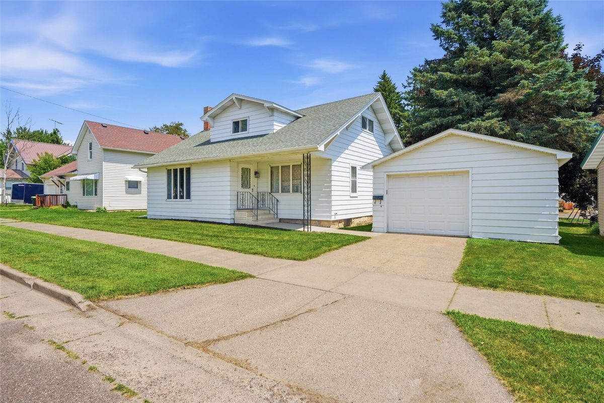 136 Barber Street, Stanley WI 54768 - Residential house for sale - MLS #1603295 - image2