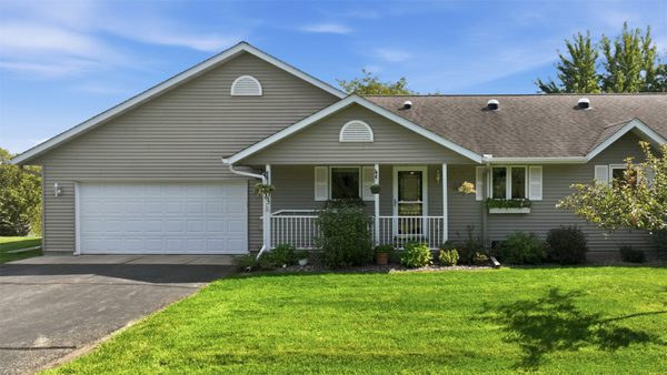 1103 Weather Ridge Road Chippewa Falls WI 54729