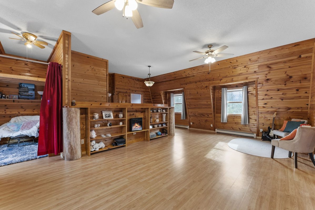 25445 Spaulding Road, Grantsburg, WI