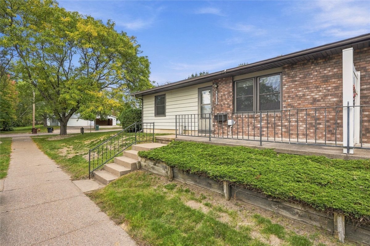 3319 Garner Street, Eau Claire WI 54701 - Residential house for sale - MLS #1605574 - image2