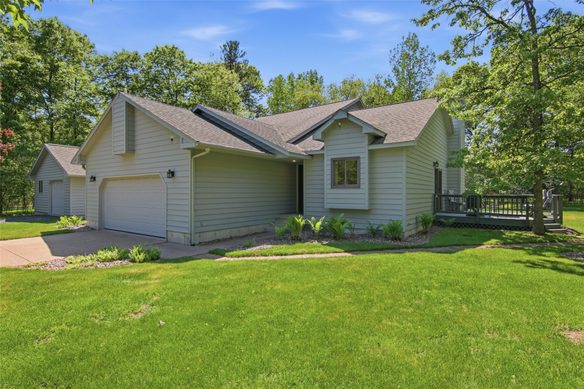 18477 68th Avenue, Chippewa Falls WI 54729 - Residential house for sale - MLS #1601617 - image1