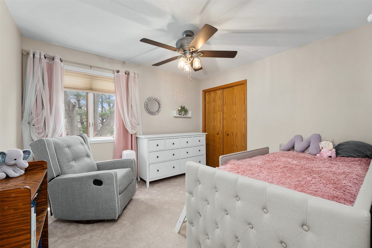 1011 Thompson Drive, Altoona, WI