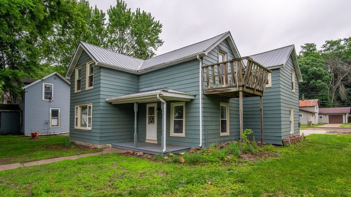 509 Grove Street, Chippewa Falls WI 54729 - ResidentialIncome house for sale - MLS #1602360 - image2