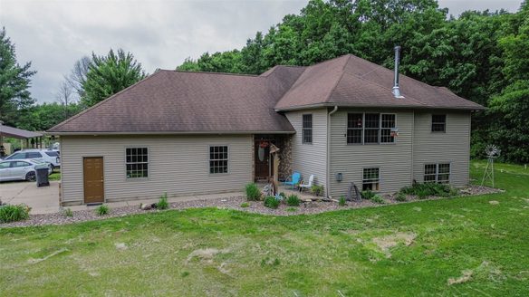 10231 Pine Road, Fall Creek WI 54742 - Residential house for sale - MLS #1602035 - image1
