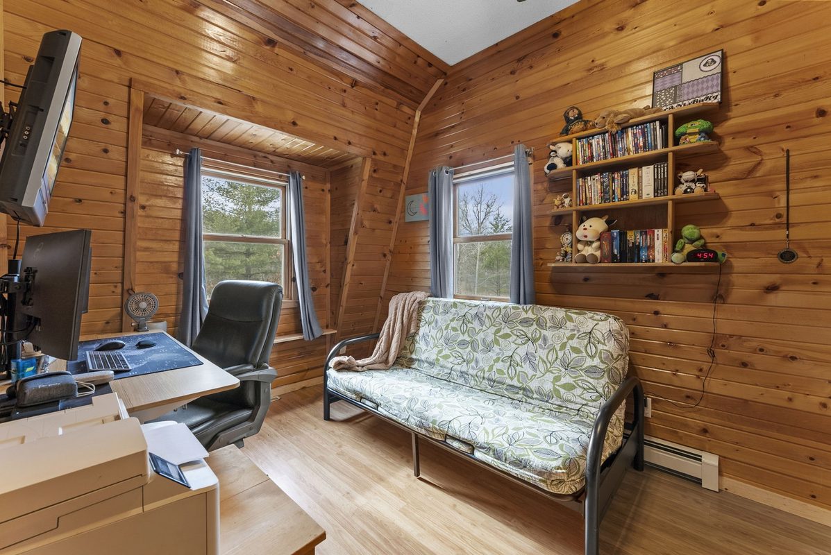 25445 Spaulding Road, Grantsburg, WI