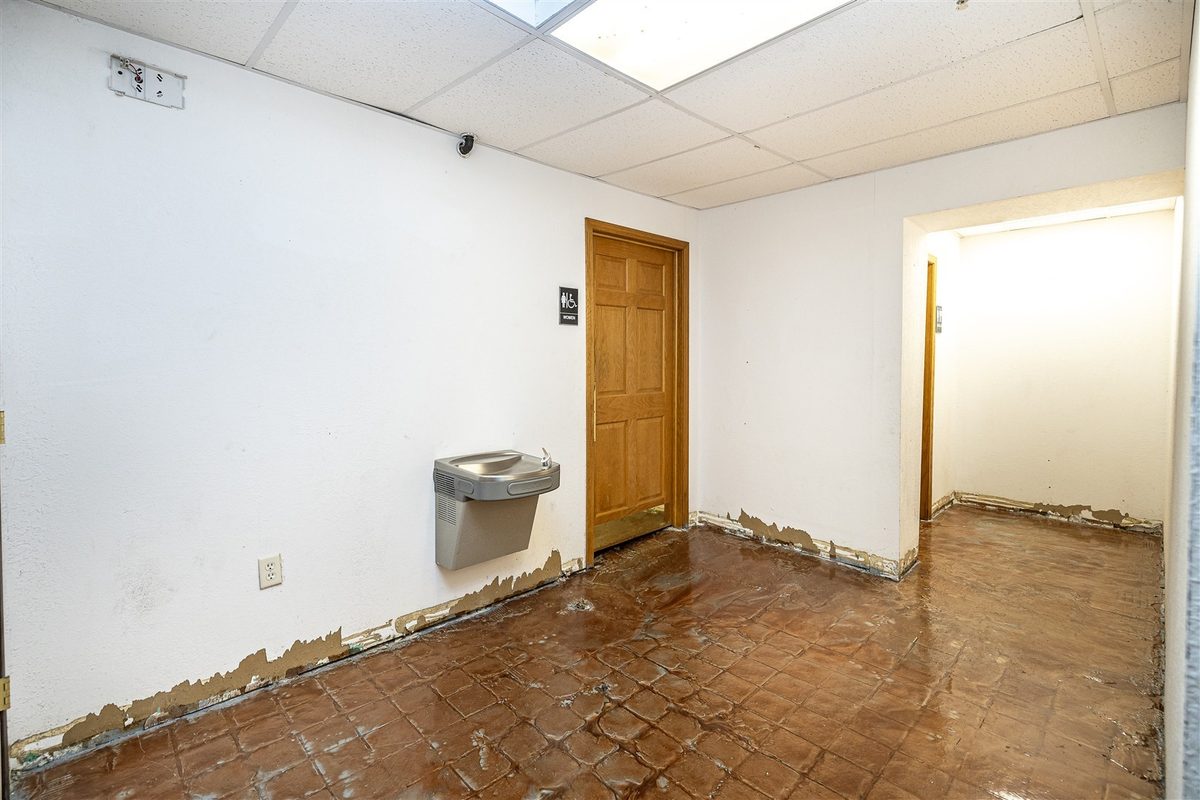 206 S Roosevelt Road Black River Falls WI 54615 — photo 9