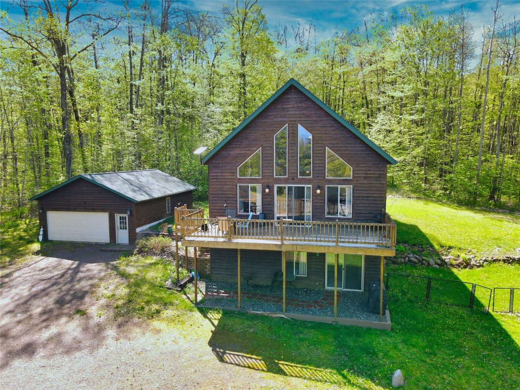 8920 Larson Court, Hayward WI 54843 - Residential house for sale - MLS #1599772 - image3