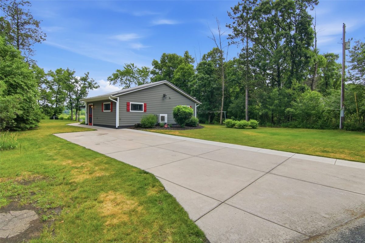 E6699 841st Avenue, Colfax, WI