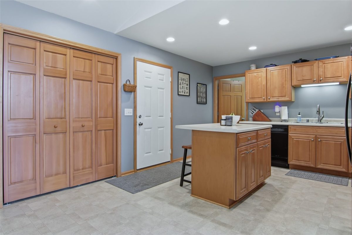 4229 Mill Ridge Circle, Eau Claire WI 54703 - Residential house for sale - MLS #1600823 - image6