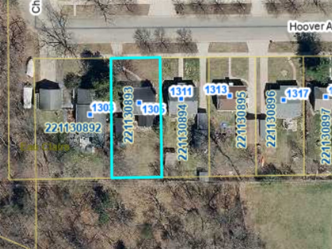 1305 Hoover Avenue, Eau Claire WI 54701 - Residential house for sale - MLS #1604669 - image54