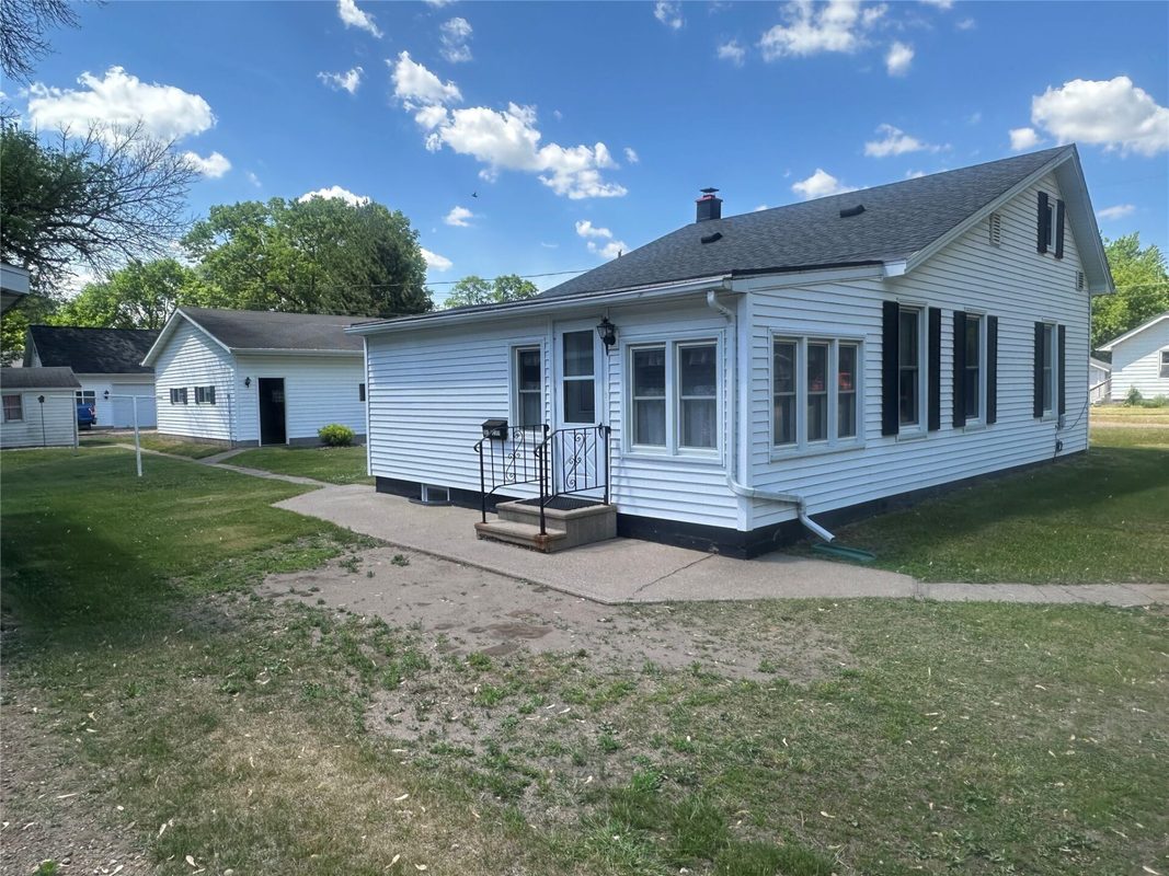 301 Cliff Street, Chippewa Falls WI 54729 - Residential house for sale - MLS #1601835 - image4
