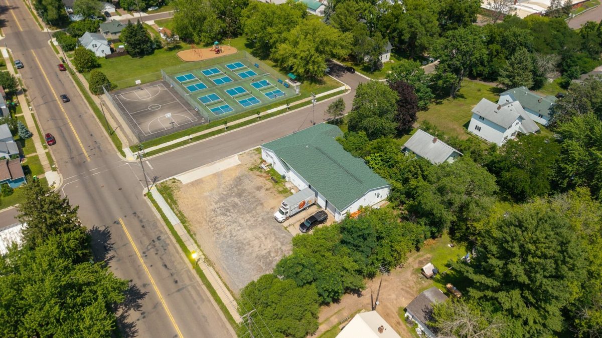 15 Walnut Street, Chippewa Falls WI 54729 - CommercialSale house for sale - MLS #1602842 - image2