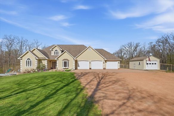 N1520 Hollow Road, Stanley WI 54768 - Residential house for sale - MLS #1600765 - image1