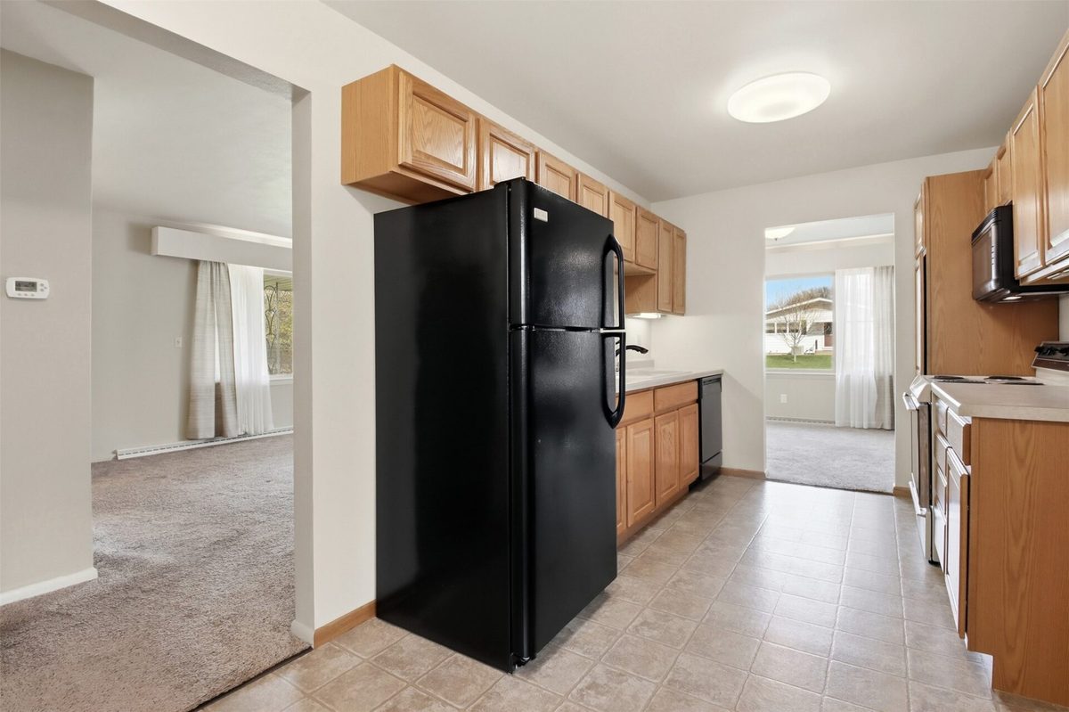 827 Park Ridge Drive, Eau Claire, WI