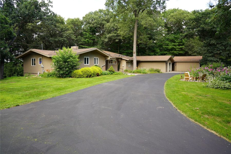990 Blackoak Road