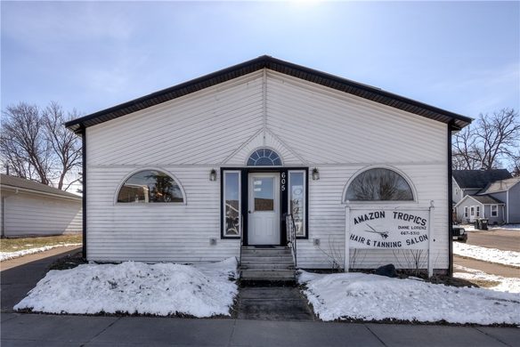 605 E Murray Street Boyd WI 54726 — photo 1