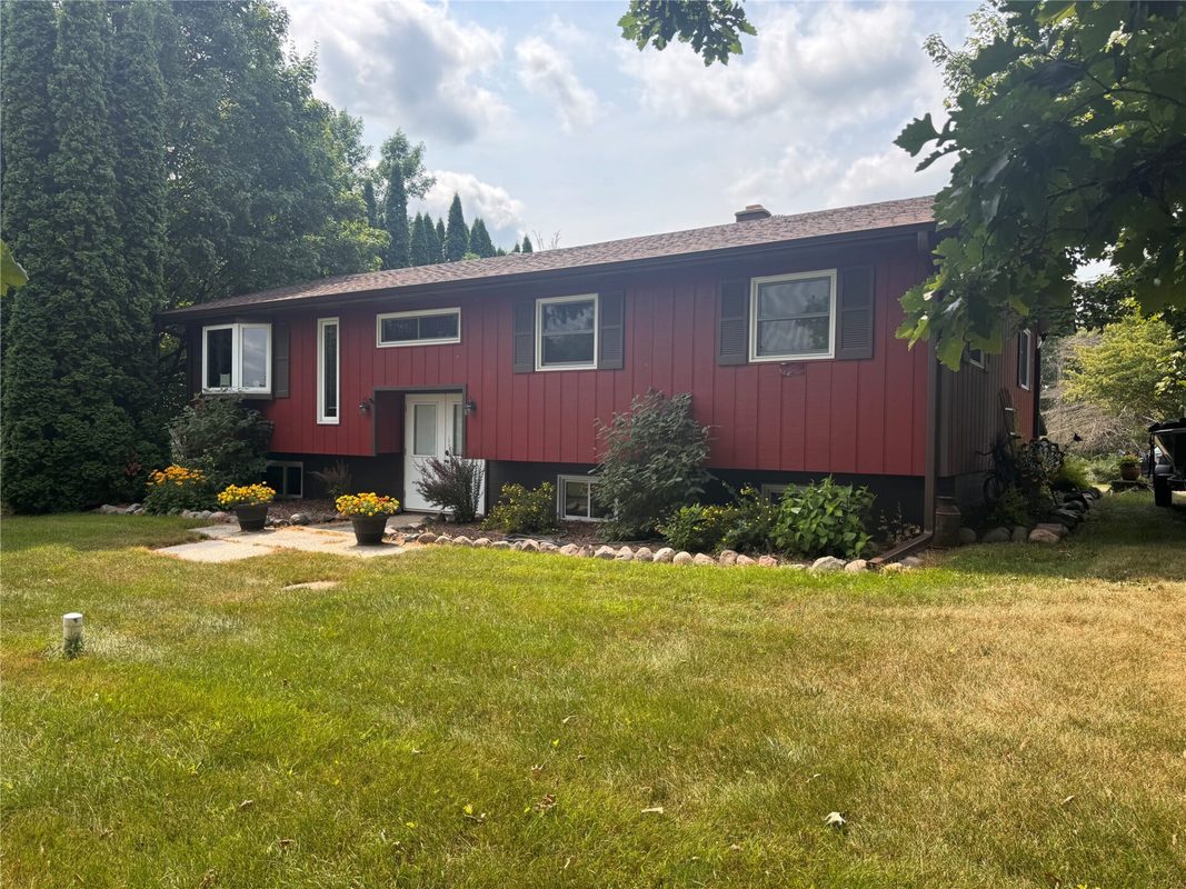 1898 21 1/2 Street, Rice Lake WI 54868 - Residential house for sale - MLS #1603903 - image2