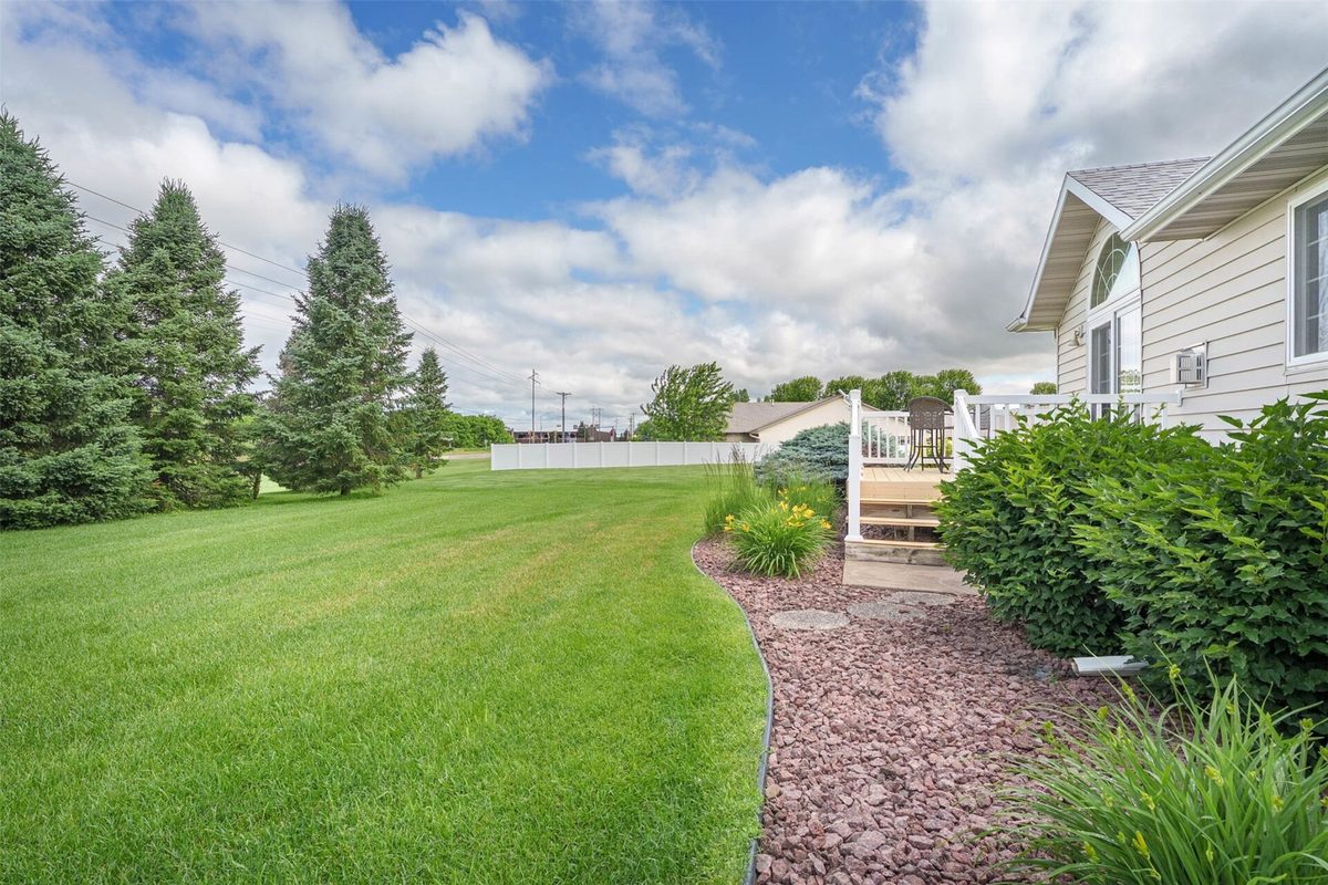 4274 Mill Ridge Circle, Eau Claire WI 54703 - Residential house for sale - MLS #1602413 - image44