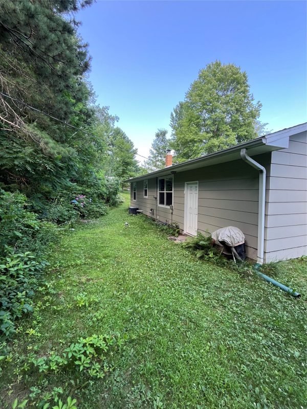 2612 N 67th Avenue, Eau Claire, WI