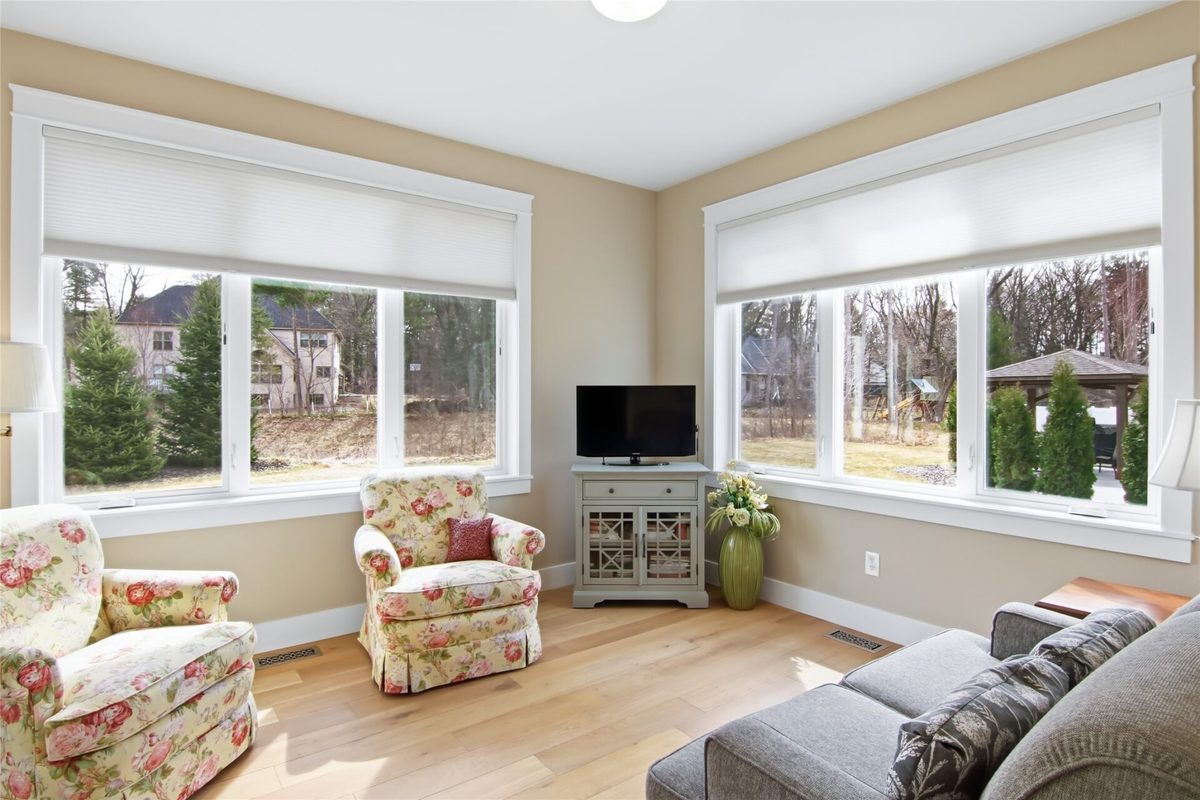 3729 Crest Ridge Court, Eau Claire, WI
