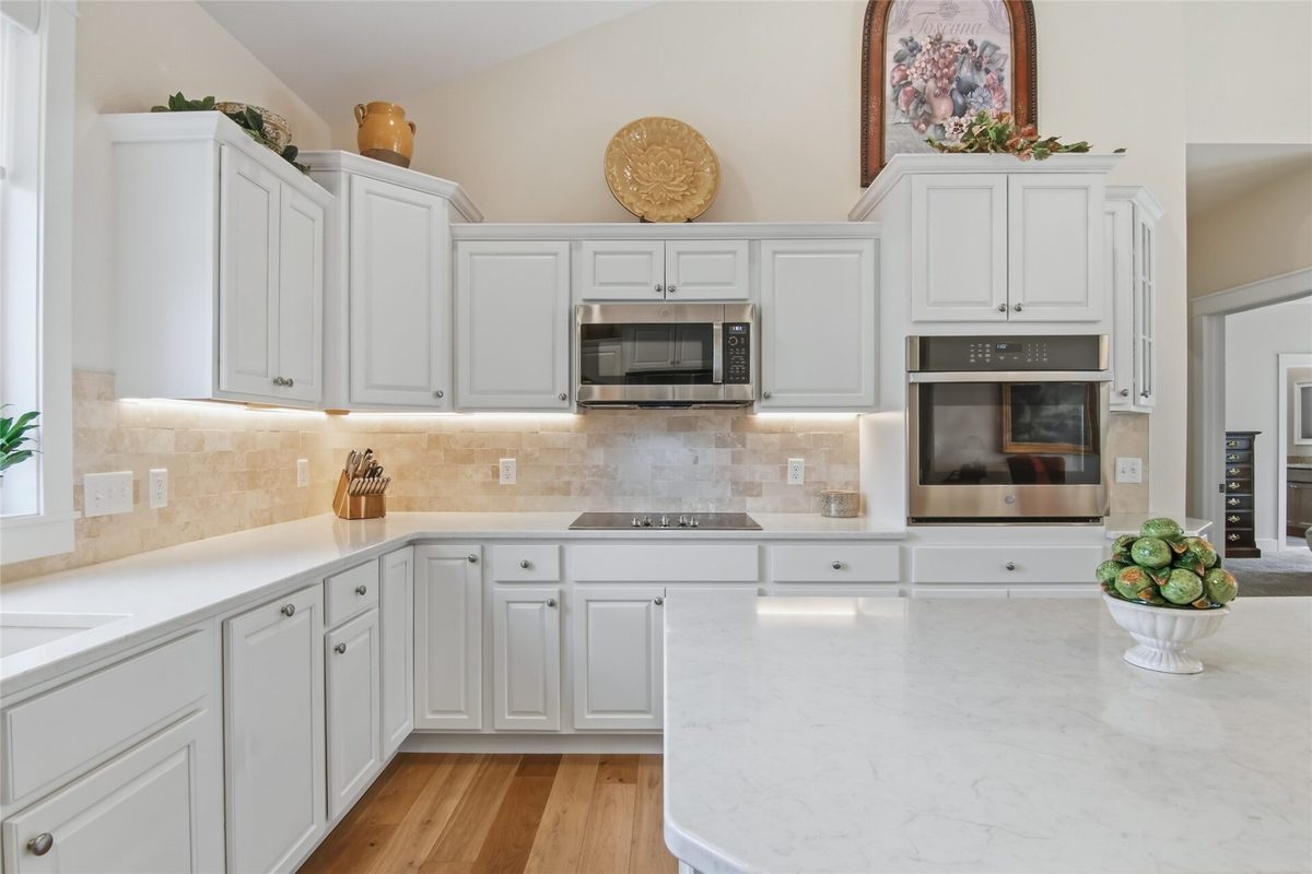 3729 Crest Ridge Court, Eau Claire, WI