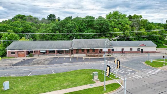 513 Broadway Street, Menomonie WI 54751 - CommercialSale house for sale - MLS #1603292 - image1