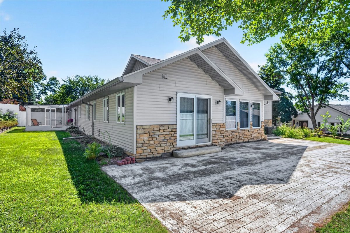 609 Walter Street, Spooner, WI