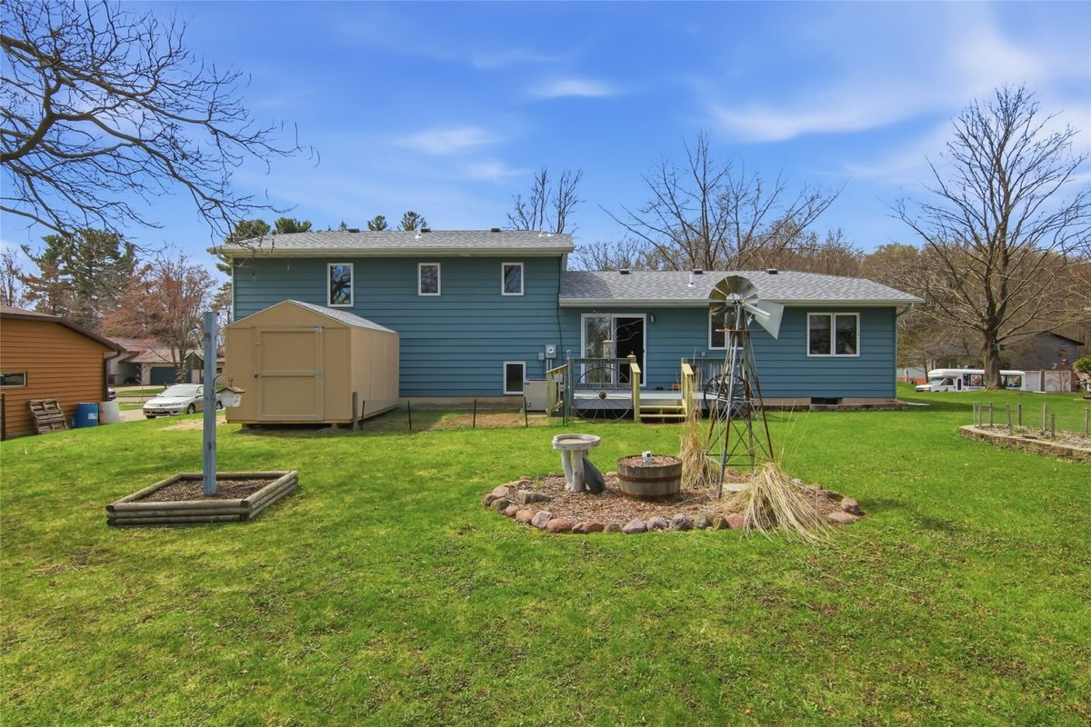 Residential at 2107 15th Street, Eau Claire, WI 54703 — photo 32