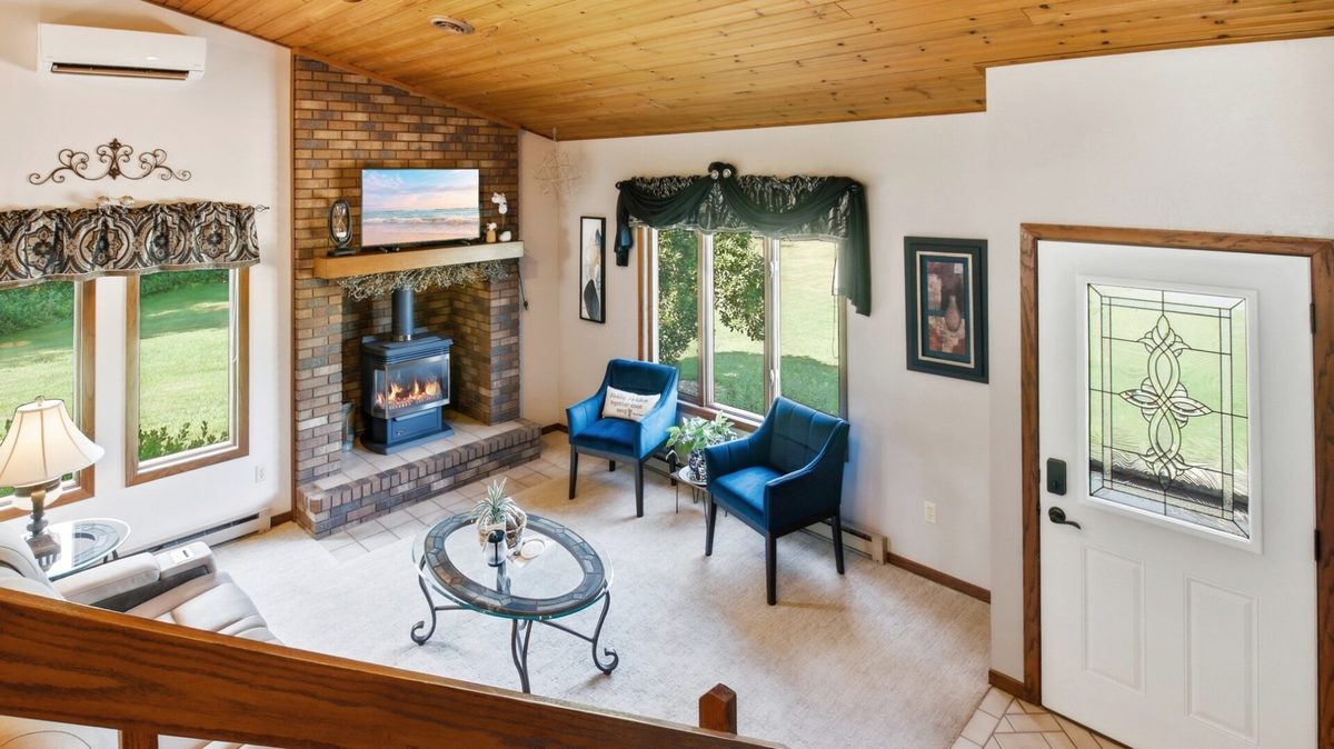 2416 Aurora Circle, Menomonie WI 54751 - Residential house for sale - MLS #1603565 - image8