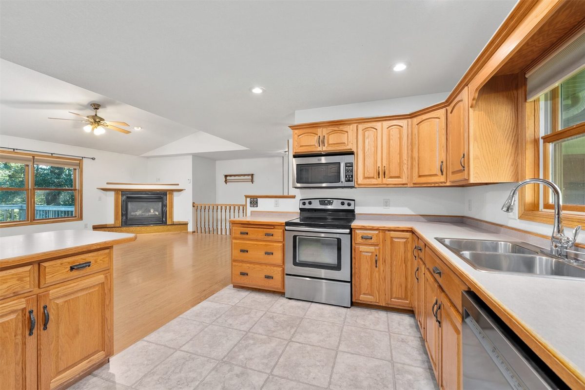 W10284 Deer Print Trail, Black River Falls WI 54615 - Residential house for sale - MLS #1603184 - image16
